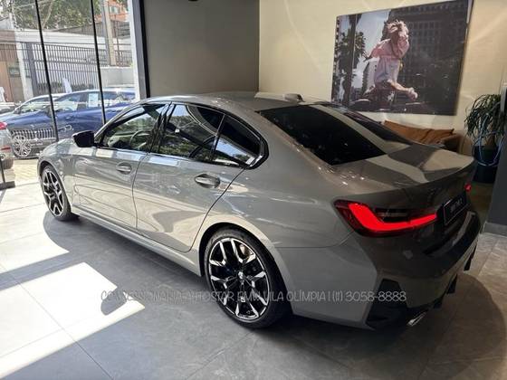 BMW 320i 2.0 16V TURBO FLEX M SPORT AUTOMÁTICO BMW 320i 2.0 16V TURBO FLEX M SPORT AUTOMÁTICO